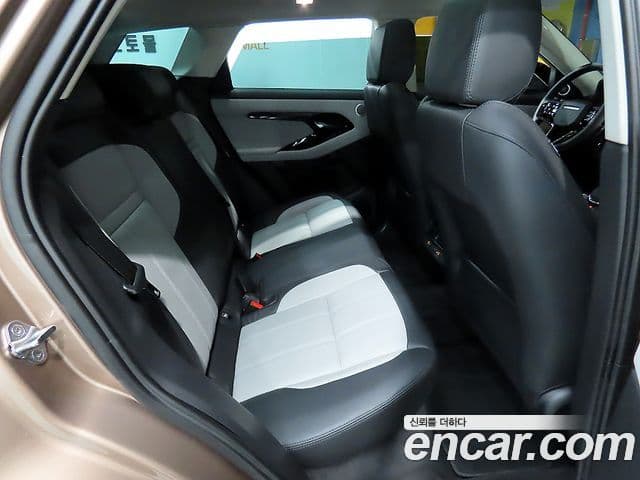 Land Rover Range Rover Evoque 2025 — ფოტო 13/20
