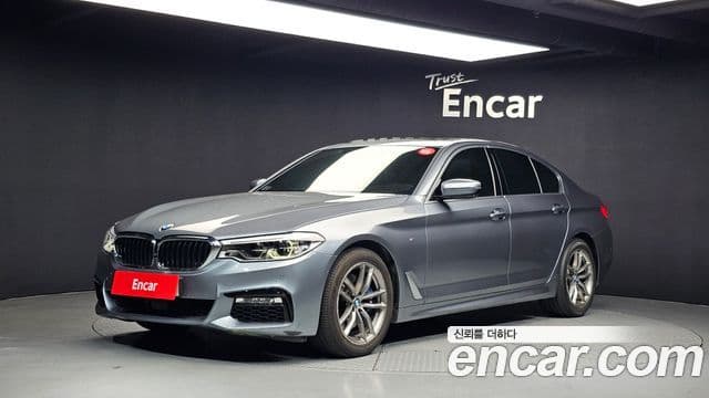 BMW 5 Series 2018 — ფოტო 1/20