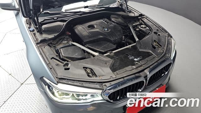 BMW 5 Series 2018 — фото 6 из 20