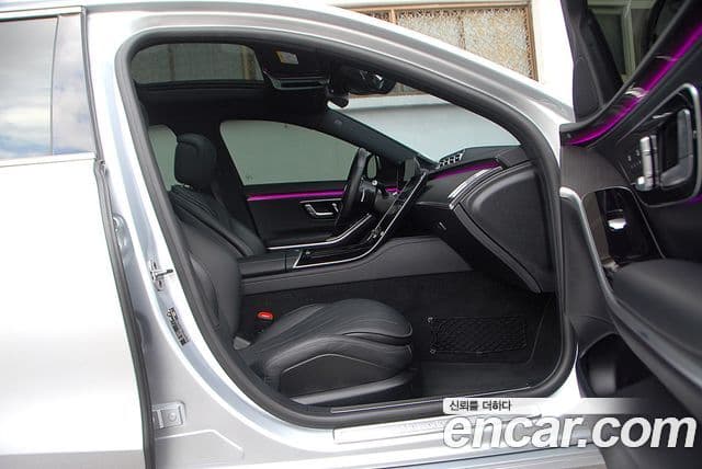 Mercedes-Benz S-Class 2021 — Фото 19/20