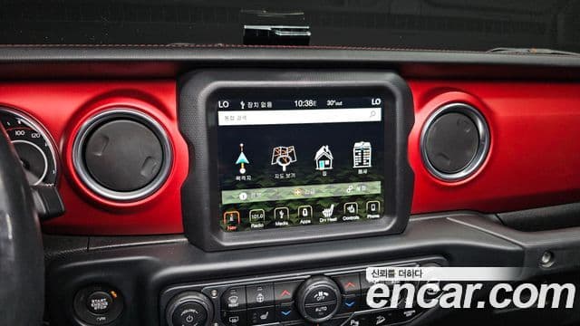 Jeep Wrangler 2019 — Şəkil 16/20