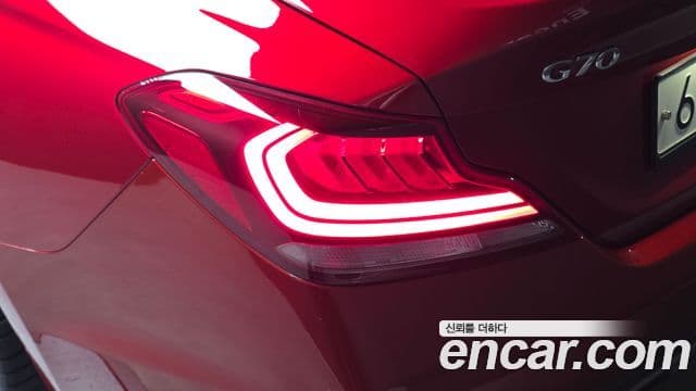 Genesis G70 2019 — Şəkil 30/33