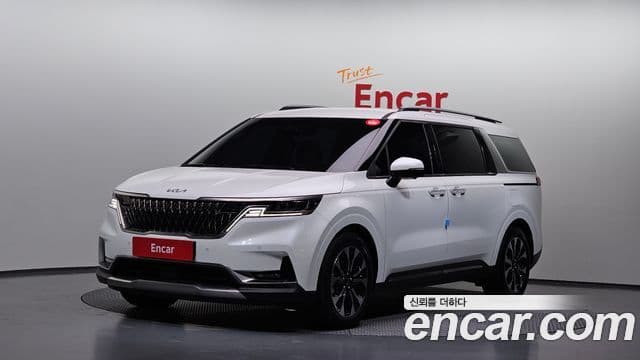 Kia Carnival 2022 — ფოტო 1/20