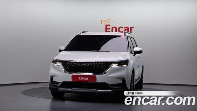 Kia Carnival 2022 — ფოტო 3/20