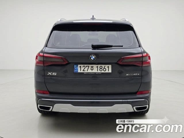 BMW X5 2021 — Şəkil 2/8