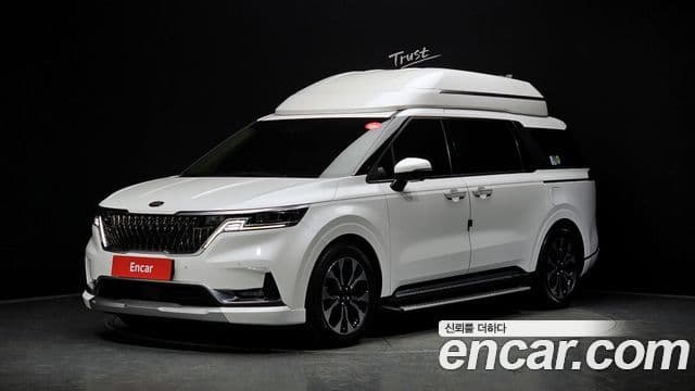 Kia Carnival 2021 — ფოტო 1/20