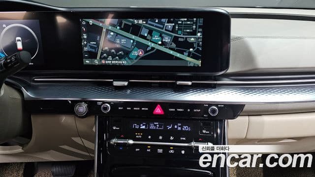 Kia Carnival 2021 — фото 14 из 20