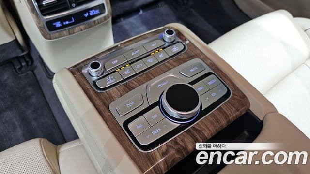 Kia The K9 2018 — Şəkil 19/20