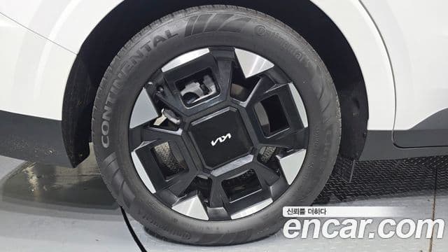 Kia Carnival 2024 — Фото 4/20
