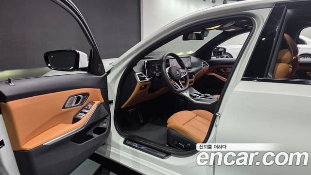 BMW 3 Series 2024 — Photo 7/20