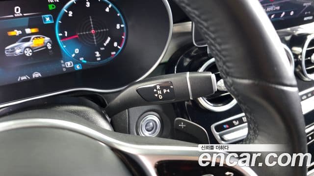 Mercedes-Benz GLC-Class 2021 — ფოტო 9/20