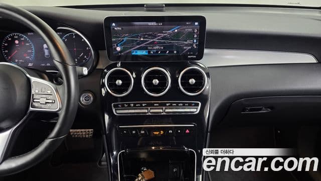 Mercedes-Benz GLC-Class 2021 — ფოტო 14/20