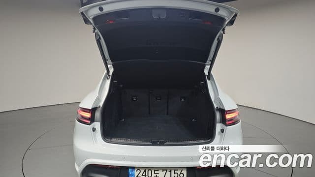 Porsche Macan 2022 — Şəkil 20/20