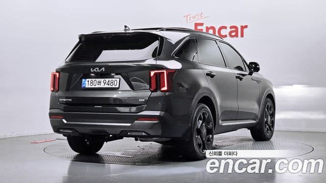 Kia Sorento 2024 — Фото 2/20