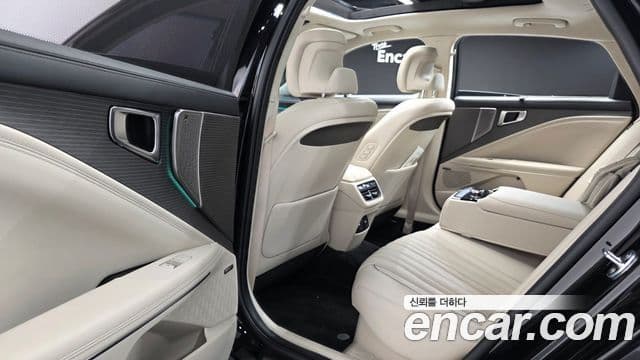 Kia K8 2025 — Photo 12/20