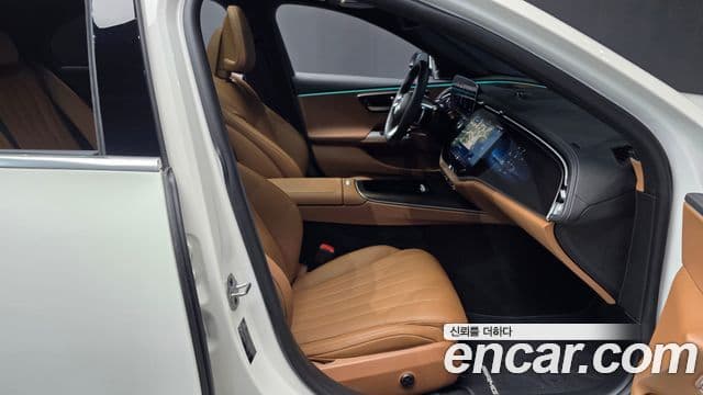 Mercedes-Benz E-Class 2024 — ფოტო 11/20