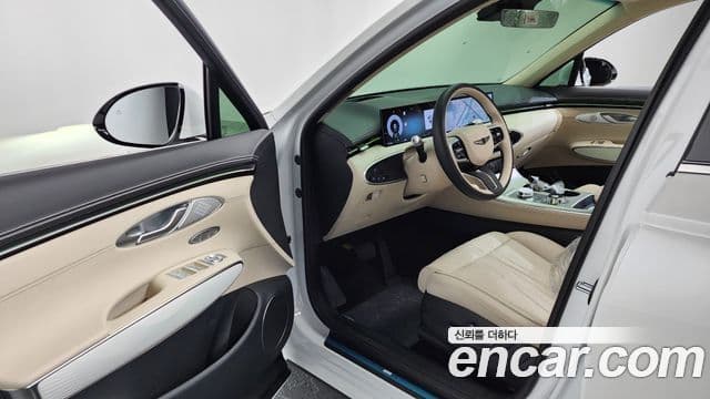 Genesis GV70 2026 — фото 10 из 20