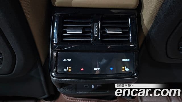 Renault Samsung Grand Koleos 2025 — Фото 18/20