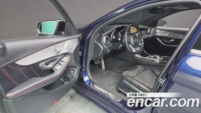 Mercedes-Benz C-Class 2018 — ფოტო 10/20