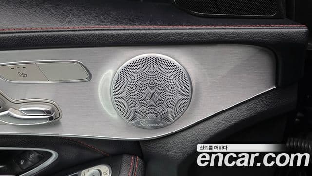 Mercedes-Benz C-Class 2018 — Photo 29/32