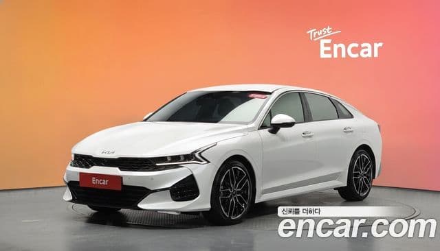 Kia K5 2021 — фото 1 из 20