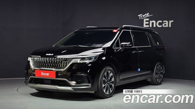 Kia Carnival 2023 — Photo 3/33