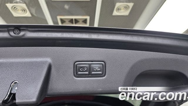 Kia Carnival 2023 — Photo 16/33