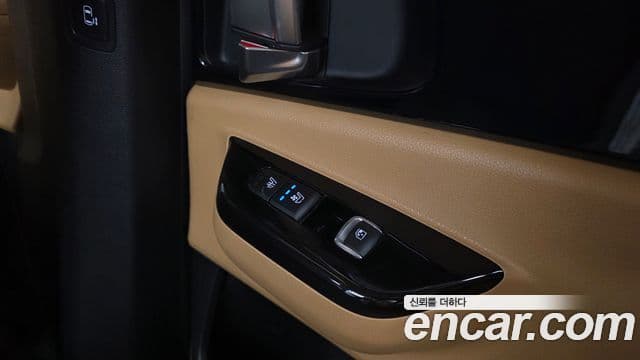 Kia Carnival 2023 — Photo 4/33