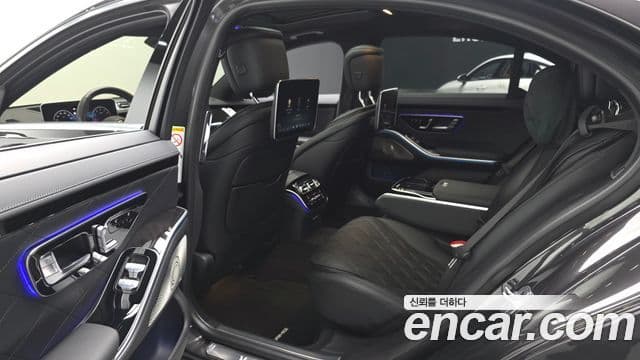 Mercedes-Benz S-Class 2024 — фото 11 из 20