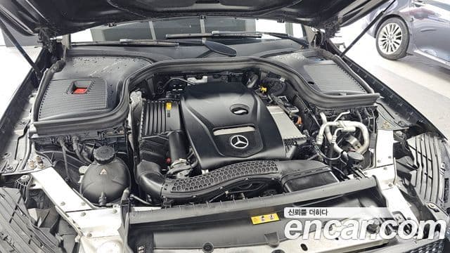 Mercedes-Benz GLC-Class 2019 — Şəkil 6/20