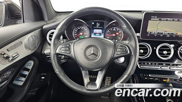 Mercedes-Benz GLC-Class 2019 — Şəkil 13/20