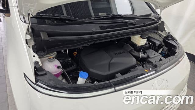 Hyundai Staria 2025 — Şəkil 6/20