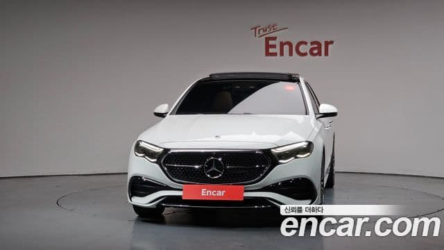 Mercedes-Benz E-Class 2025 — Фото 3/20