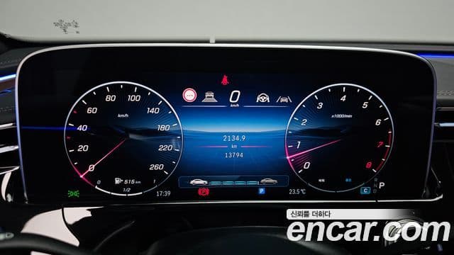Mercedes-Benz E-Class 2025 — Фото 8/20