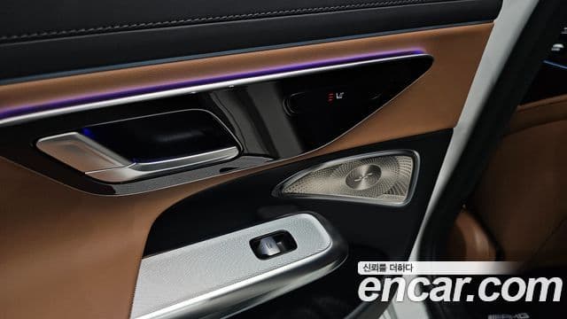 Mercedes-Benz E-Class 2025 — Фото 19/20