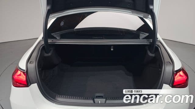 Mercedes-Benz E-Class 2025 — Фото 20/20