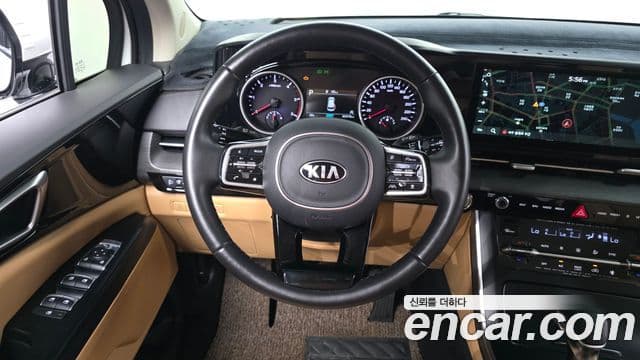 Kia Carnival 2021 — Фото 13/20
