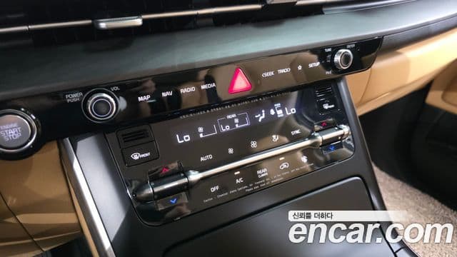 Kia Carnival 2021 — Фото 16/20