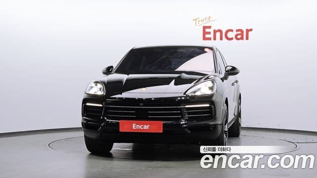 Porsche Cayenne 2022 — ფოტო 3/20