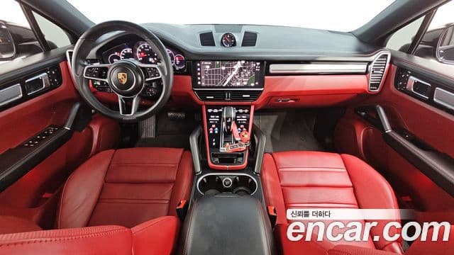 Porsche Cayenne 2022 — ფოტო 10/20