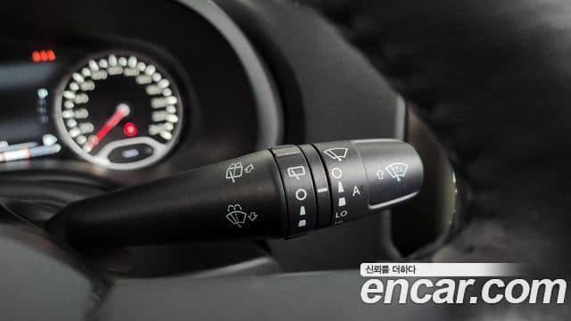 Jeep Renegade 2022 — ფოტო 20/20