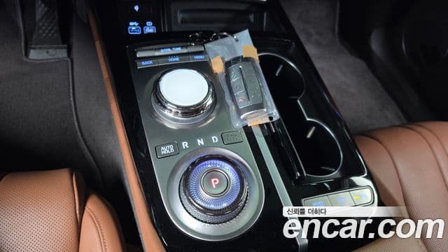 Genesis Electrified G80 2023 — Şəkil 7/20