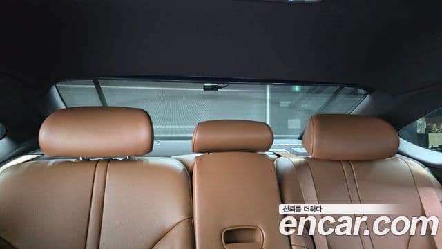 Genesis Electrified G80 2023 — Şəkil 19/20