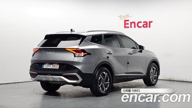 Kia Sportage 2023 — Şəkil 2/20