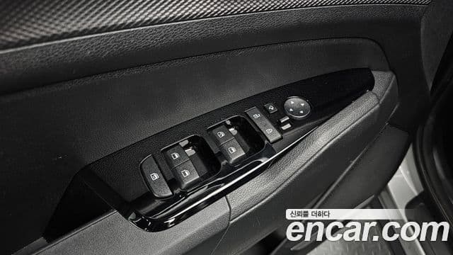Kia Sportage 2023 — Şəkil 16/20
