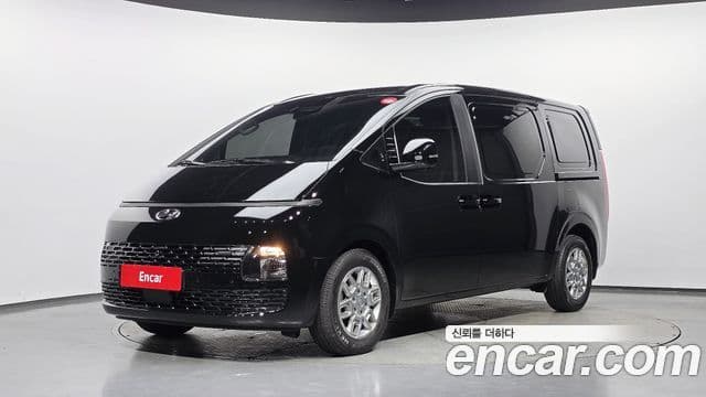 Hyundai Staria 2023 — Şəkil 1/20