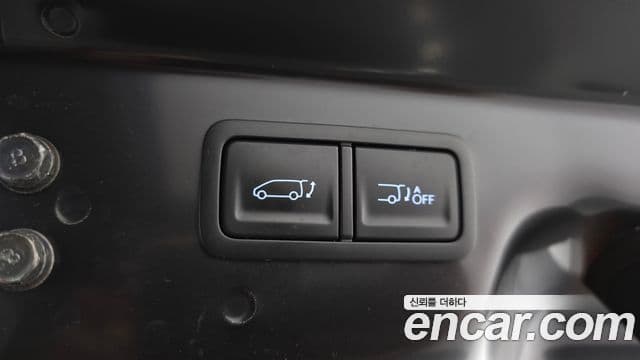 Hyundai Staria 2023 — ფოტო 14/20