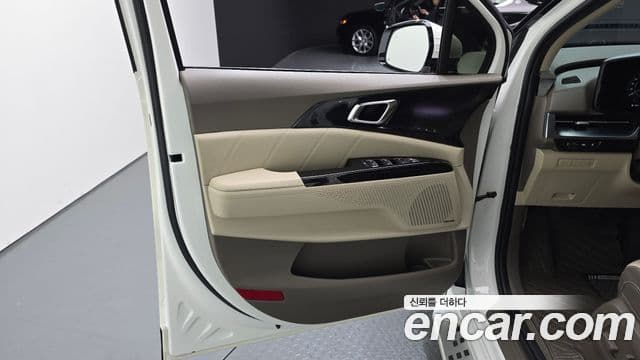Kia Carnival 2021 — Şəkil 14/38