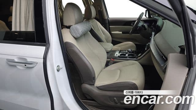Kia Carnival 2021 — Şəkil 18/38