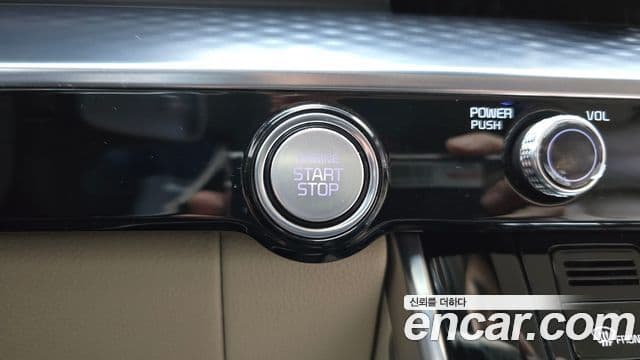 Kia Carnival 2021 — Şəkil 9/38